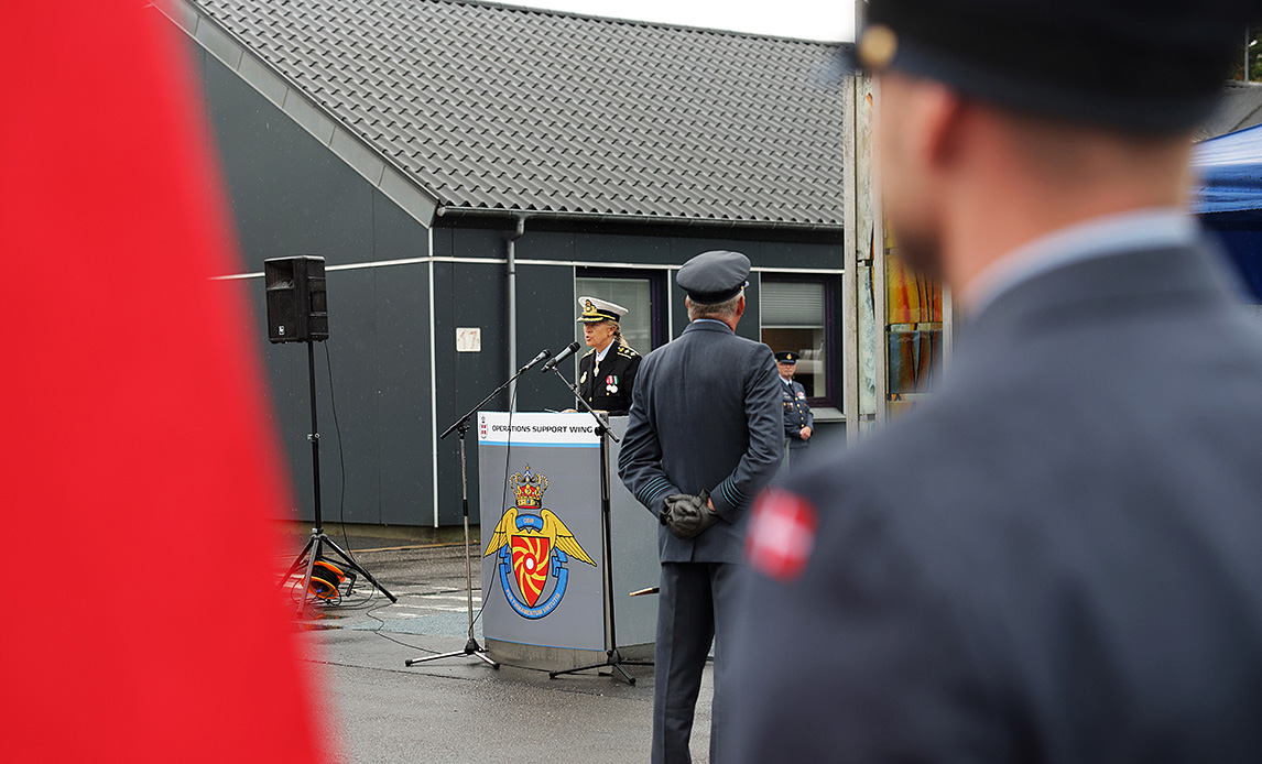 Flagdagsparade på flyvestation Karup